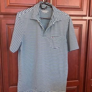 Men’s Vineyard Vines golf shirt